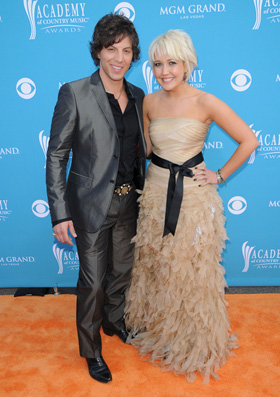 Meghan Linsey, Joshua Scott Jones, Steel Magnolia, music, debut, album, release, date, pictures, picture, photos, photo, pics, pic, images, image, hot, sexy, latest, new, 2010