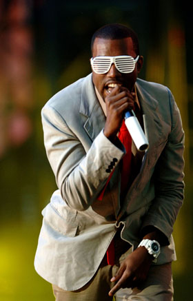 Kanye West, pic, picture, photo, live, concert, celebrity, celeb, news, juicy, gossip, rumors